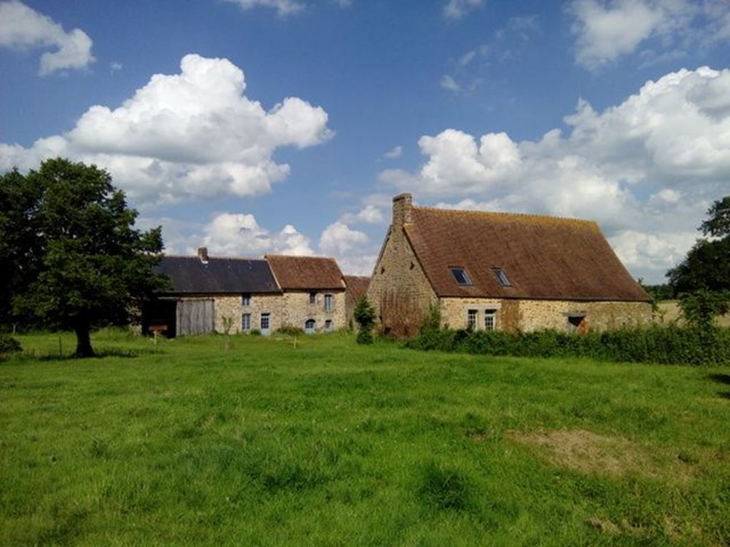 image du bien immobilier Corps de ferme PASSAIS-VILLAGES