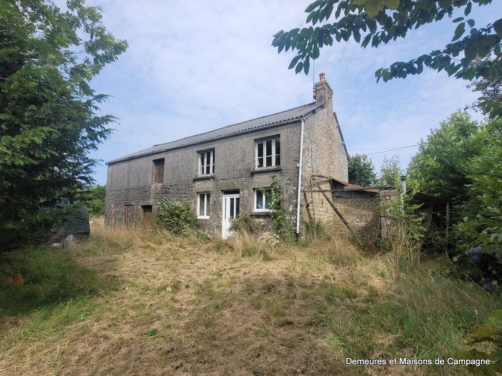 image du bien immobilier Maison ancienne SOURDEVAL