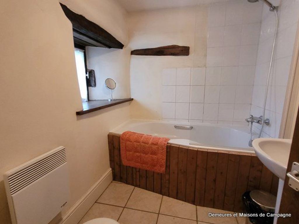 image du bien immobilier Maison de caractère Le Teilleul